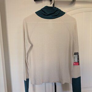 Oiselle Flyaway Long Sleeve - Size Small